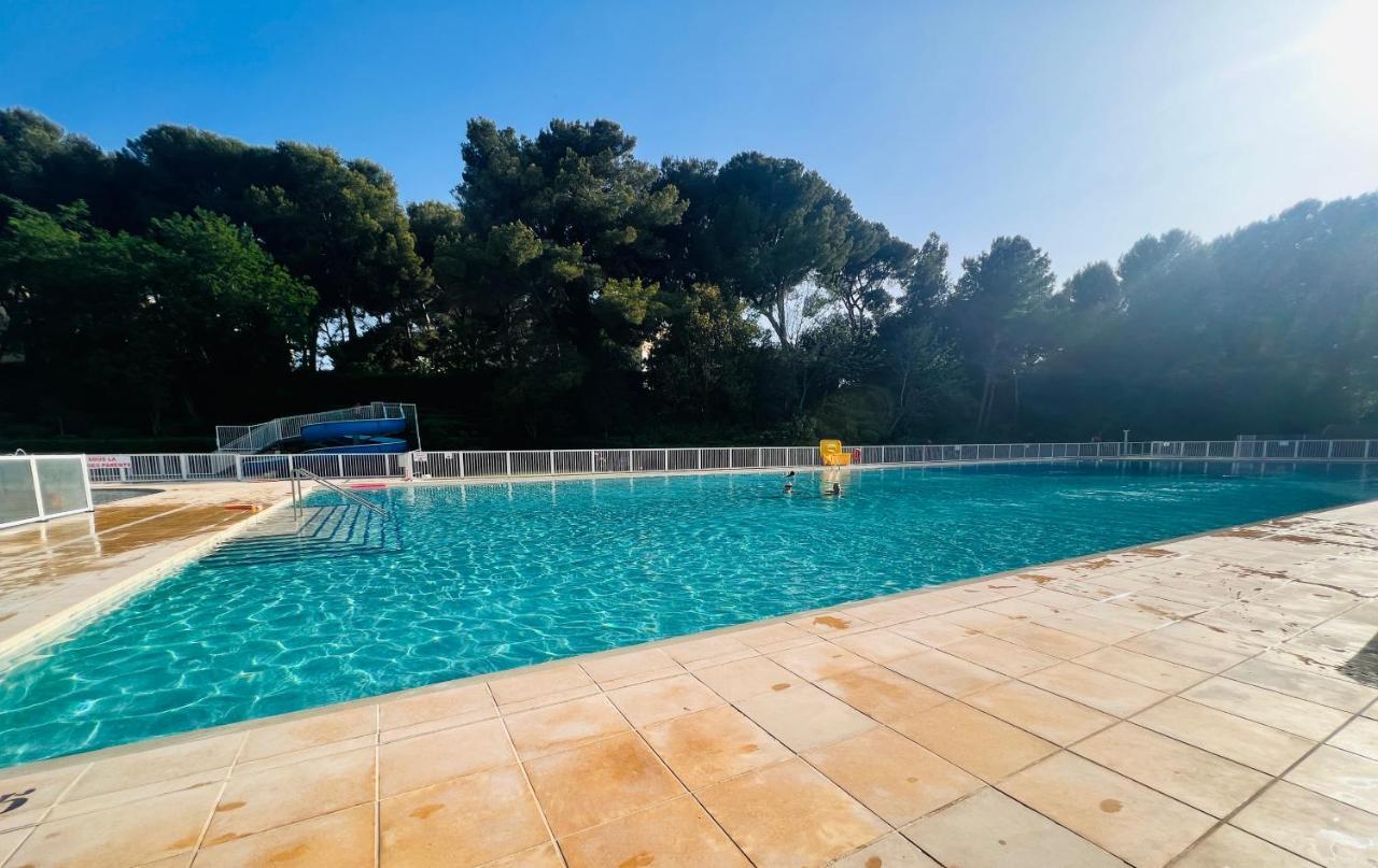 Apartment Domaine De La Coudouliere, Vue Mer, Plage, Piscine Et Parc